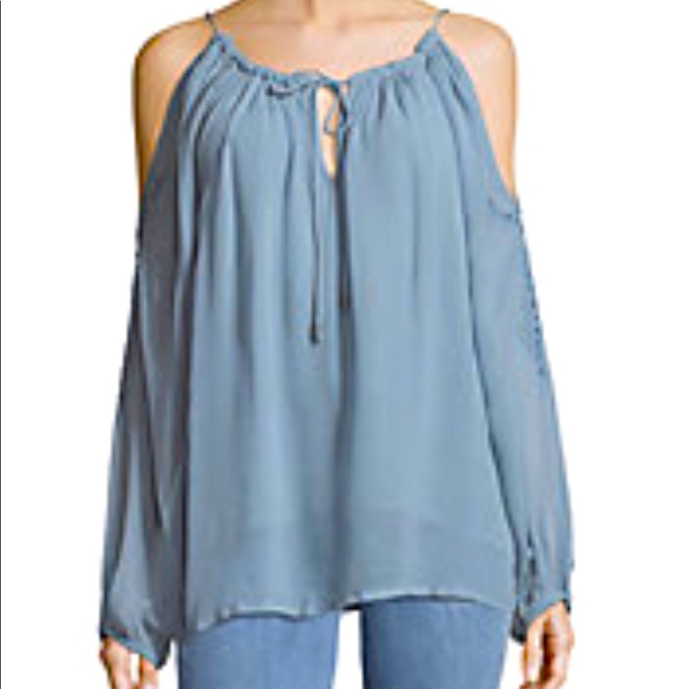🔥SOLD🔥 NWT RAGA Madi cold-shoulder blue blouse in size M